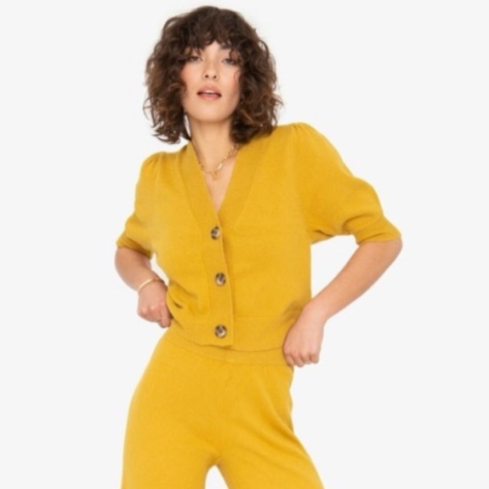 Anthropologie Callahan Mustard Short Sleeve Sweater